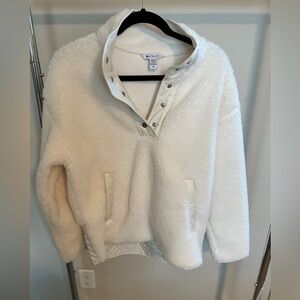 Athleta NWT Medium White Sherpa Pullover